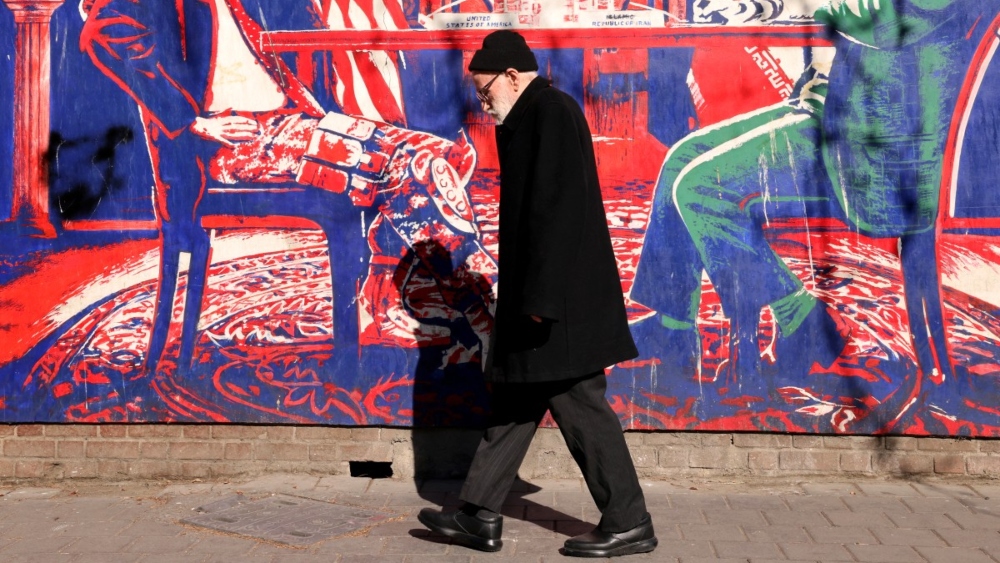 US jet downs Iran drone but talks still on course